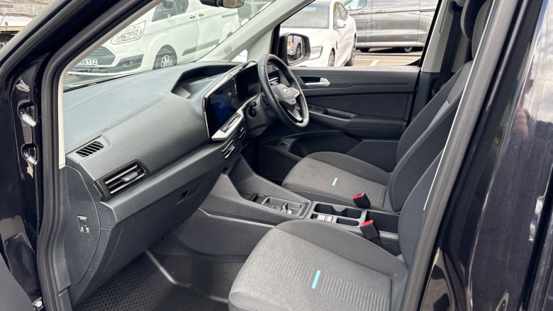 Ford Transit Connect 250 L2 Petrol 1.5 EcoBoost PHEV 150 Active FlexCab Van Auto